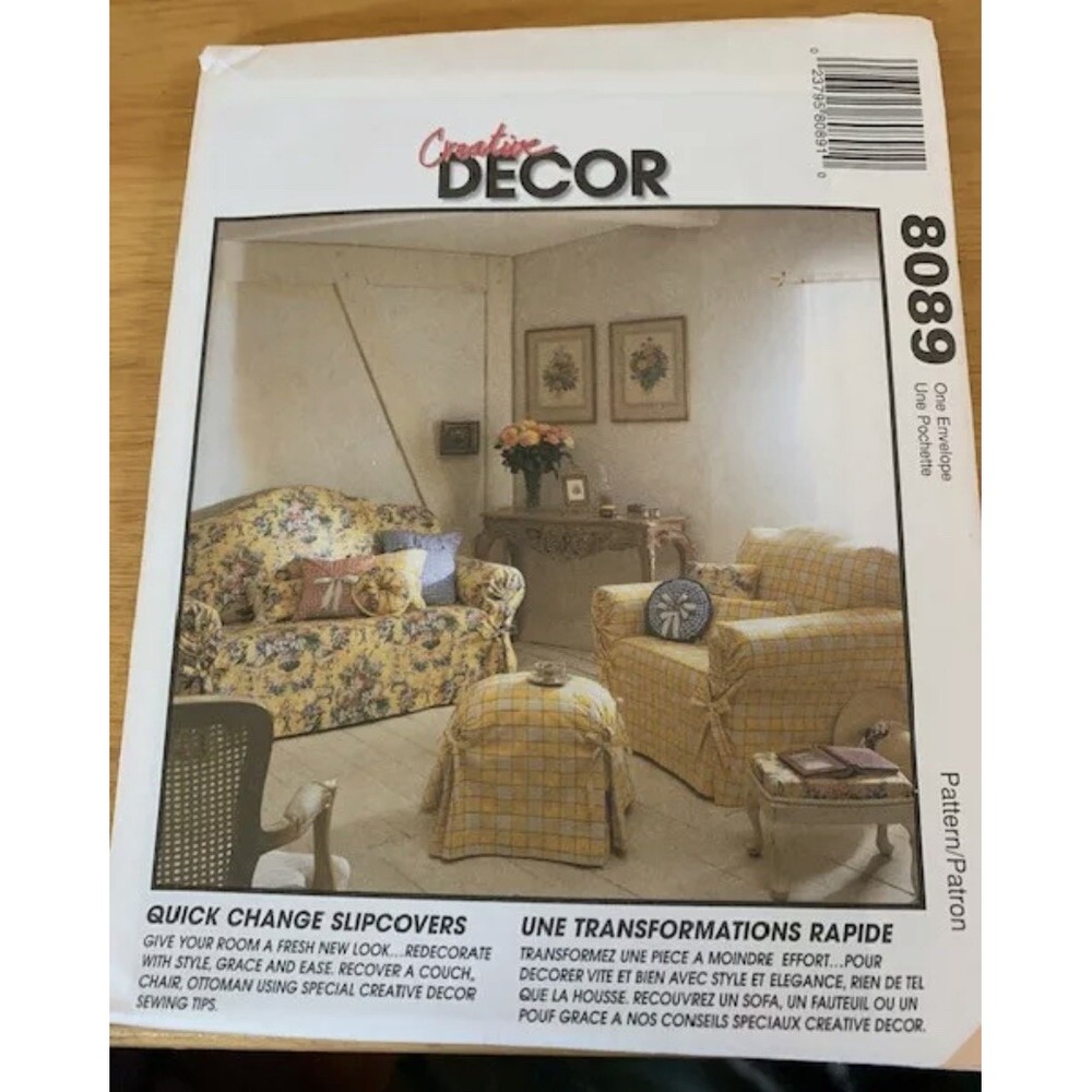 VINTAGE MCCALLS CREATIVE DESIGNS PATTERN SOFA SLIP COVERS AND PILLOWS UNCUT 8089